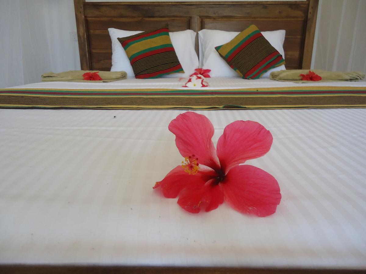 Bed and Breakfast Hiriketiya White House Dikwella Esterno foto