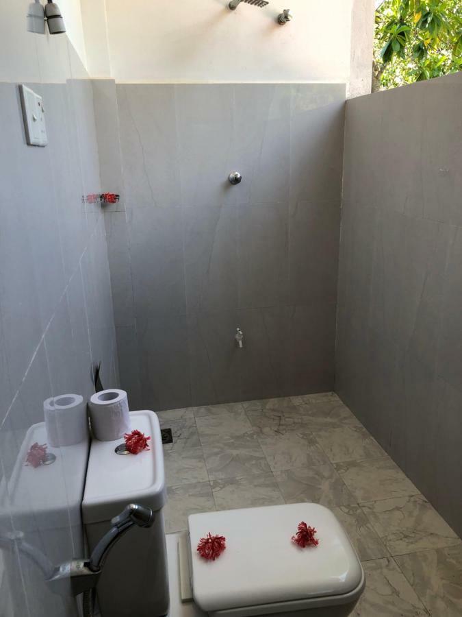 Bed and Breakfast Hiriketiya White House Dikwella Esterno foto