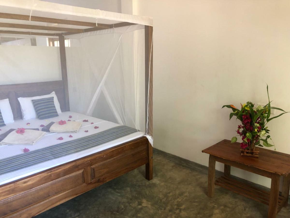Bed and Breakfast Hiriketiya White House Dikwella Esterno foto