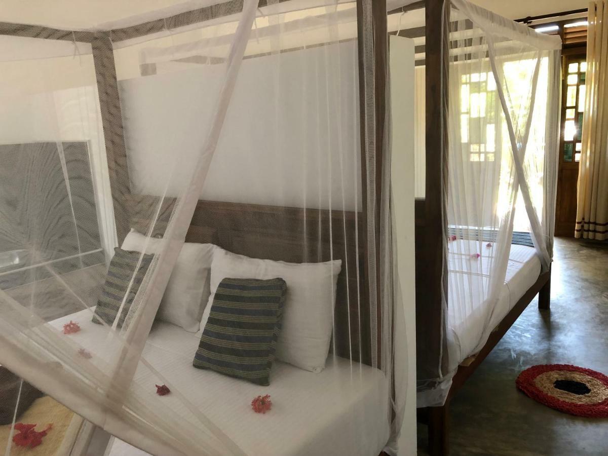Bed and Breakfast Hiriketiya White House Dikwella Esterno foto